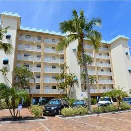 Image 4 - Smuggler's Cove Condominium, 4950 Estero Boulevard, Fort Myers Beach, Lee County, FL 33931, USA - Condo for sale