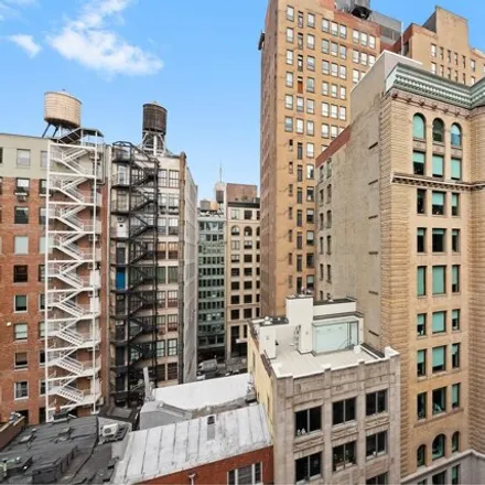 Image 6 - 5 West 15th Street, New York, NY 10011, USA - Apartment for sale