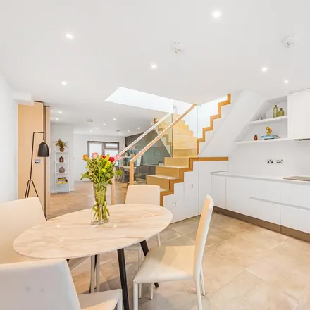 Image 2 - Rose Joan Mews, London, NW6 1DQ, United Kingdom - House for rent