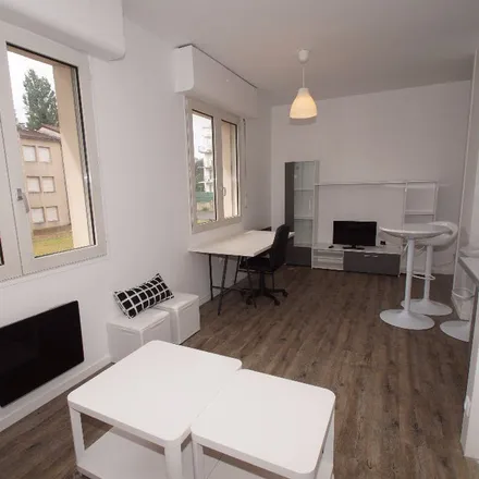 Rent this 1 bed apartment on 3 Rue du 19 Mars 1962 in 86000 Poitiers, France
