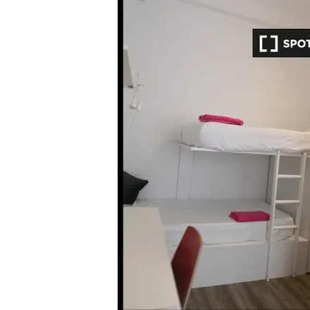 Rent this 1 bed apartment on Pequeña Habana in Calle de Gaztambide, 26