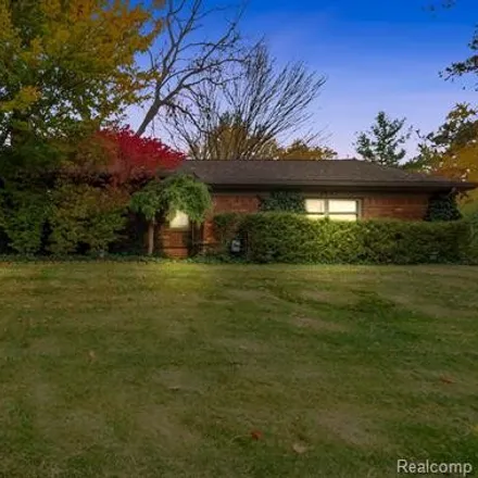 Image 2 - 3887 Stonecrest Road, West Bloomfield Township, MI 48322, USA - House for sale
