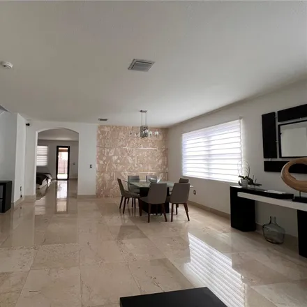 Image 6 - 8875 Northwest 99th Court, Doral, FL 33178, USA - House for rent