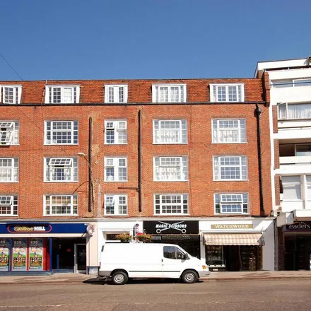 Rent this studio apartment on 219 High Street in Guildford, GU1 3BJ