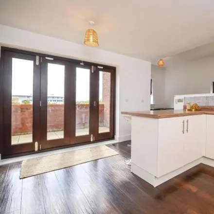 Image 4 - Ilderton Road, Stockton-on-Tees, TS18 2SR, United Kingdom - Townhouse for sale