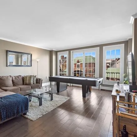 Image 6 - 258 East Shearwater Court, Jersey City, NJ 07305, USA - Condo for sale