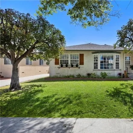 Buy this 2 bed house on 4633 Nipomo Avenue in Lakewood, CA 90713