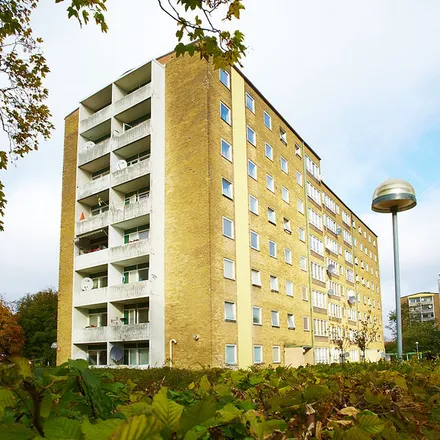 Rent this 3 bed apartment on Almstigen in 214 57 Malmo, Sweden