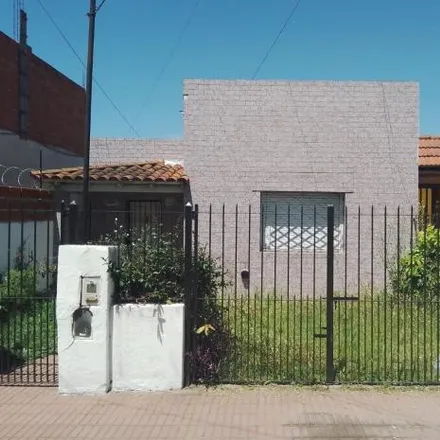 Buy this 2 bed house on Presidente Arturo Umberto Illia 3582 in Rafael Calzada, Argentina