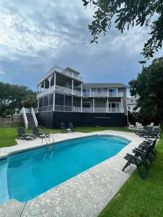 Buy this 6 bed house on 6 45th Avenue in Isle of Palms, Charleston County