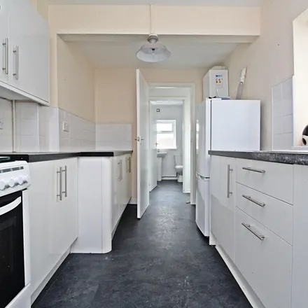 Rent this 3 bed apartment on 16 Maitland Street in Cardiff, CF14 3JU
