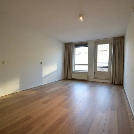 Rent this 2 bed apartment on Nieuwstraat 68 in 1441 CN Purmerend, Netherlands