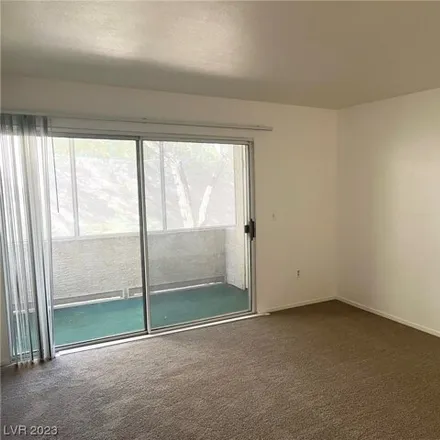Image 4 - 5699 Fast Payout Court, Whitney, NV 89122, USA - Condo for rent