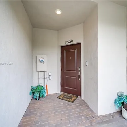 Image 5 - Northeast 7th Place, Miami-Dade County, FL 33179, USA - Townhouse for rent