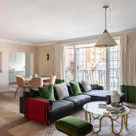 Rent this 1 bed apartment on Raja Tandoori in 60 King Street, Cambridge