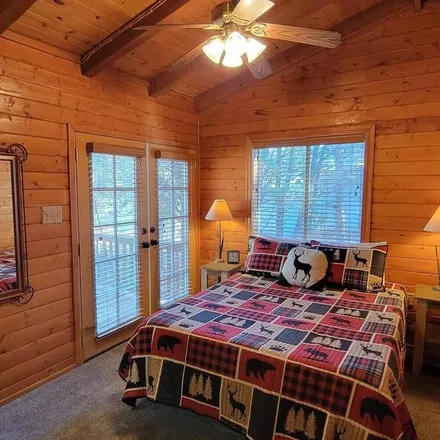 Rent this 2 bed house on Pinetop-Lakeside in AZ, 85929