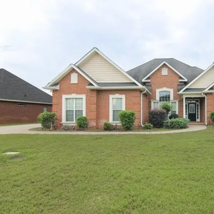 Rent this 4 bed house on 397 Rose Hill Drive in Warner Robins, GA 31088