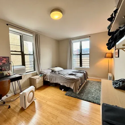 Rent this 2 bed apartment on 86 Fort Washington Avenue in New York, NY 10032