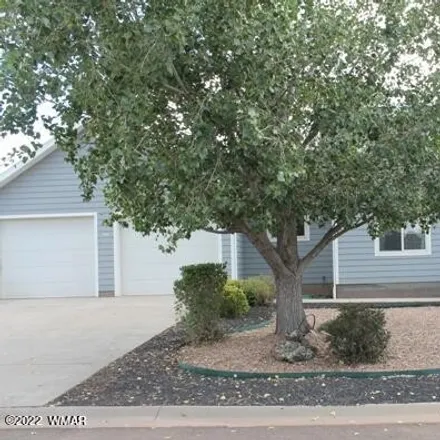 Rent this 3 bed house on 766 Pebble Lane in Taylor, AZ 85939