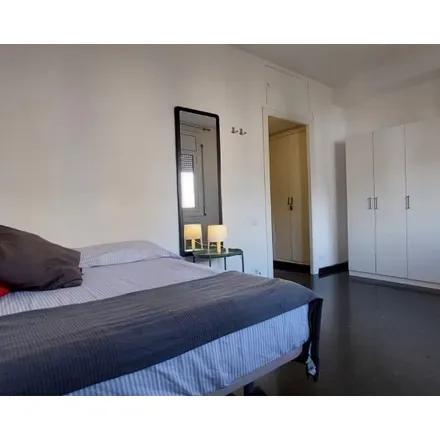 Rent this 6 bed room on Gran Via de Carles III in 81, 08028 Barcelona