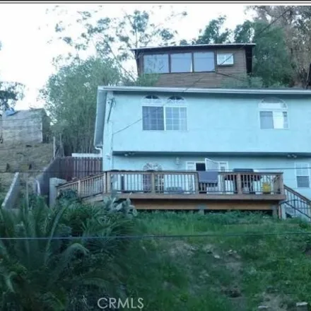 Rent this 2 bed house on Riverside & Gilroy in Riverside Drive, Los Angeles