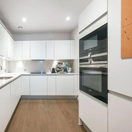 Buy this 1 bed apartment on XY Air in York Way, London