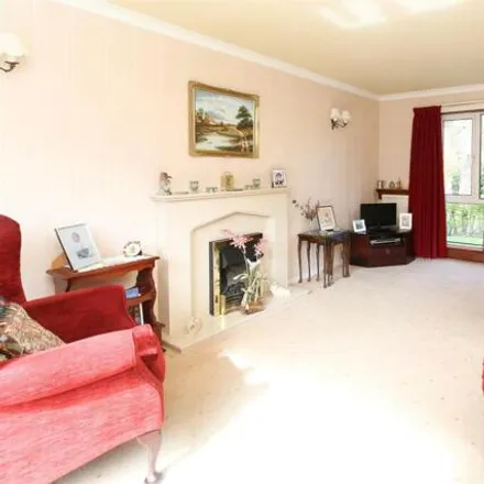 Image 3 - 110 Barnton Park Avenue, City of Edinburgh, EH4 6ES, United Kingdom - House for sale