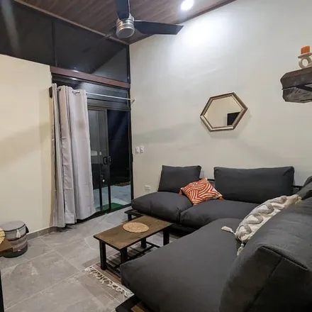 Rent this 3 bed townhouse on Cantón Alajuela