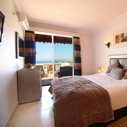 Rent this 2 bed apartment on 7200-173 Distrito de Coimbra