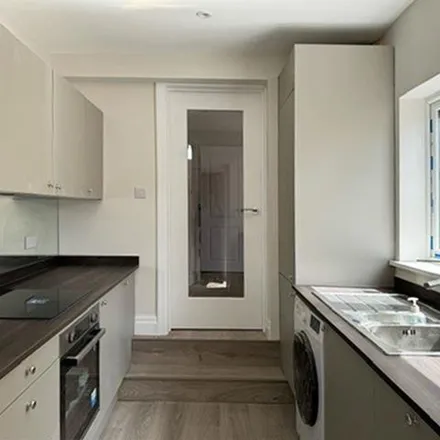 Image 9 - Seymour Road, Lower Edmonton, London, N9 0SE, United Kingdom - Apartment for rent