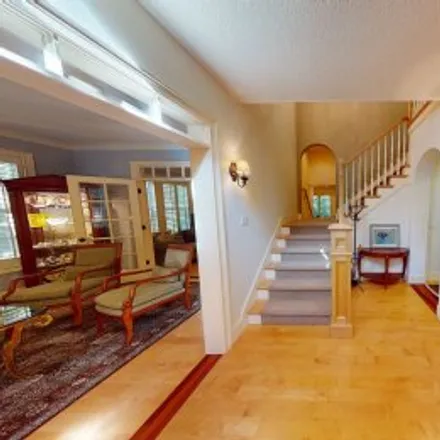 Image 1 - 4039 Canal Woods Court, Blue Heron, Lake Oswego - Apartment for sale