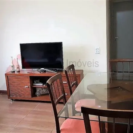 Buy this 3 bed apartment on Rua Orlando Maimone in Inglaterra, Londrina - PR