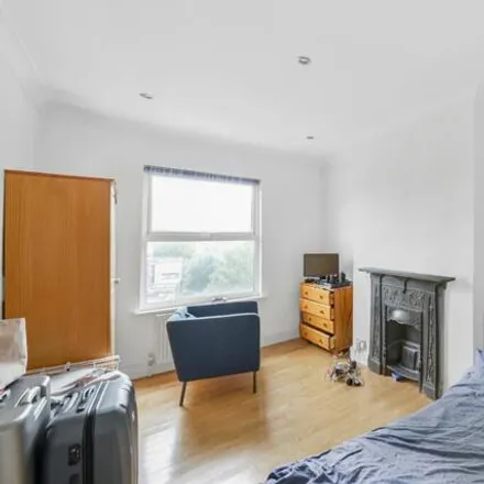 Image 6 - Pretty Wo-Man, Acton Lane, London, W4 5HU, United Kingdom - Apartment for rent