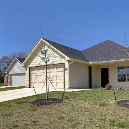 Image 2 - Clover Circle, Weatherford, TX 76086, USA - House for sale