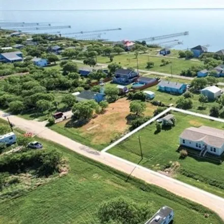 Image 4 - 708 2nd Street, Bayside, Refugio County, TX 78340, USA - Apartment for sale