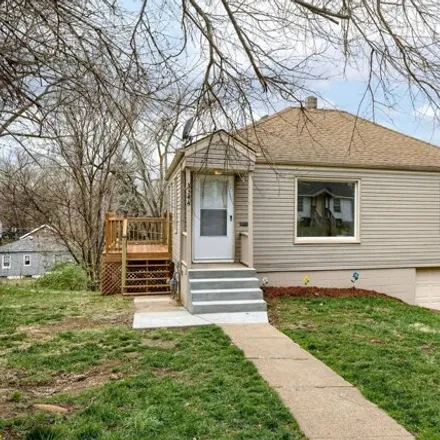 Buy this 2 bed house on 3442 North 38th Street in Omaha, NE 68111