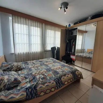 Rent this 2 bed apartment on Maastrichtersteenweg 91 in 3500 Hasselt, Belgium