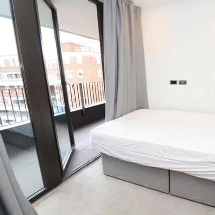 Rent this studio house on Cassia Building in Gorsuch Place, London