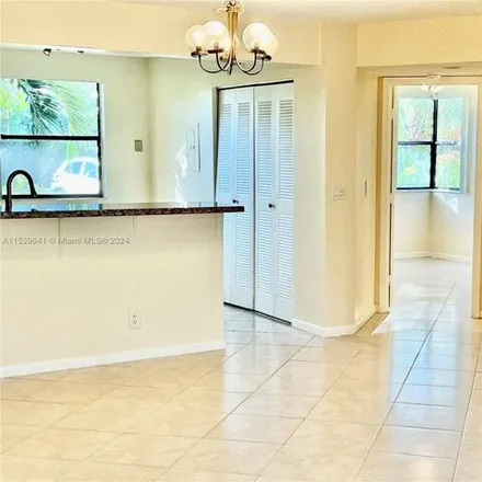 Image 7 - 5725 Riverside Drive, Pine Ridge Villas, Coral Springs, FL 33067, USA - Condo for rent