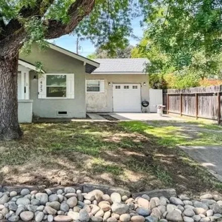 Image 2 - 423 Orange Ave, Modesto, California, 95350 - House for sale