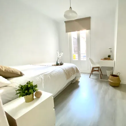 Rent this 6 bed room on Madrid in Dia & Go, Plaza Segovia Nueva