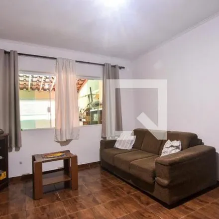 Buy this 3 bed house on Rua Antônio Rodrigues dos Ouros in São Lucas, São Paulo - SP