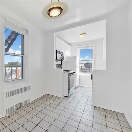 Image 4 - 3165 Nostrand Avenue, New York, NY 11229, USA - Condo for sale