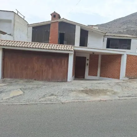 Buy this 6 bed house on Jirón Omega 295 in La Molina, Lima Metropolitan Area 15051