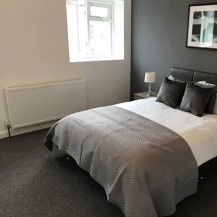 Rent this 1 bed room on Grove Terrace in Bradford, BD7 1AF