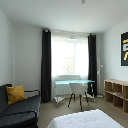 Rent this 1 bed room on Neltestraße 14 in 12489 Berlin, Germany