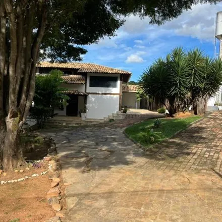Rent this 4 bed house on Avenida Getúlio Vargas in Lagoa Santa - MG, 33239-250