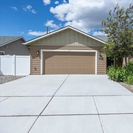 Buy this 3 bed house on 583 N Irving in Kennewick, Washington