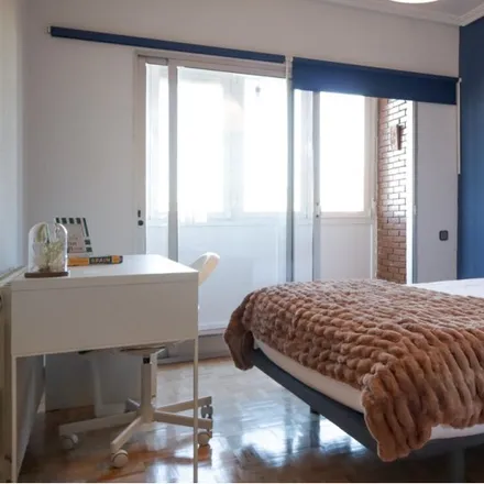 Rent this 4 bed room on Avenida de Monforte de Lemos in 75, 28029 Madrid