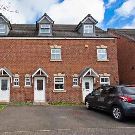 Buy this 3 bed townhouse on Vivaldi drive in Heath Hayes, WS11 7UA